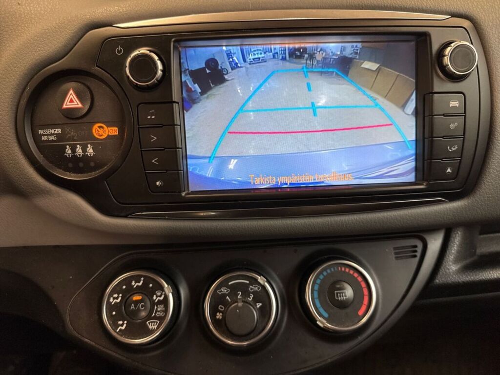 Toyota Yaris 2015 Sininen