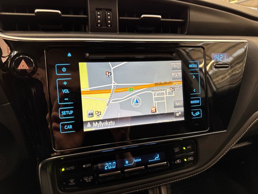 Toyota Auris 2016 Valkoinen