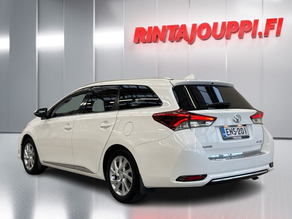Toyota Auris 2016 Valkoinen