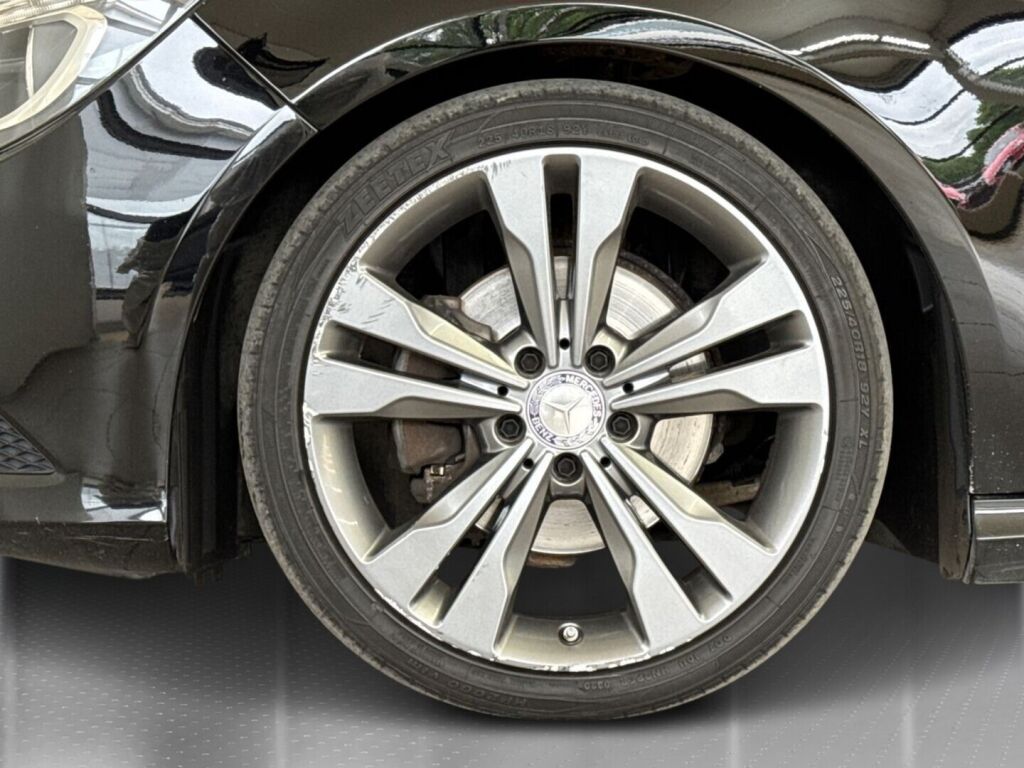 Mercedes-Benz CLA 2016 Musta
