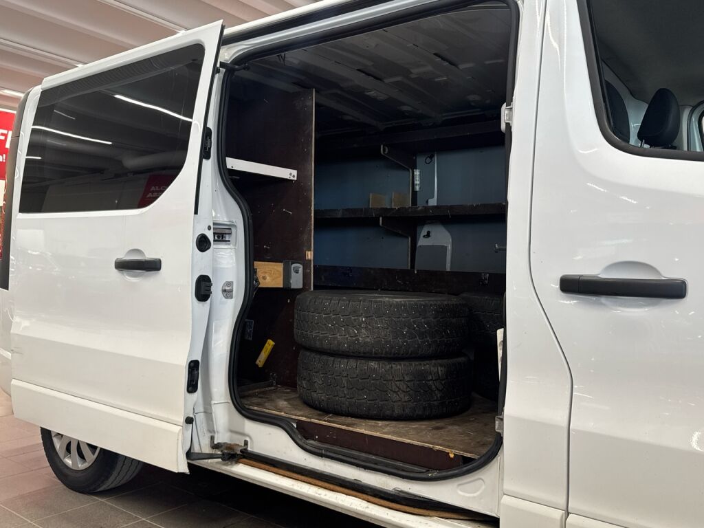 Opel Vivaro 2016 Valkoinen