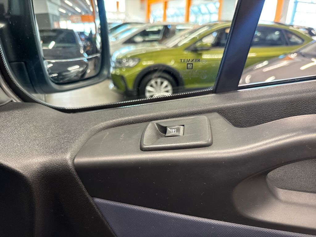 Opel Vivaro 2016 Valkoinen