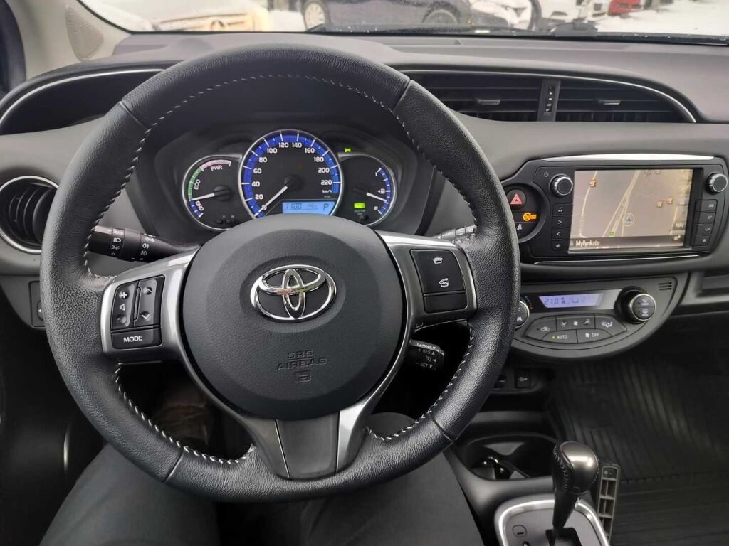Toyota Yaris 2016 Harmaa