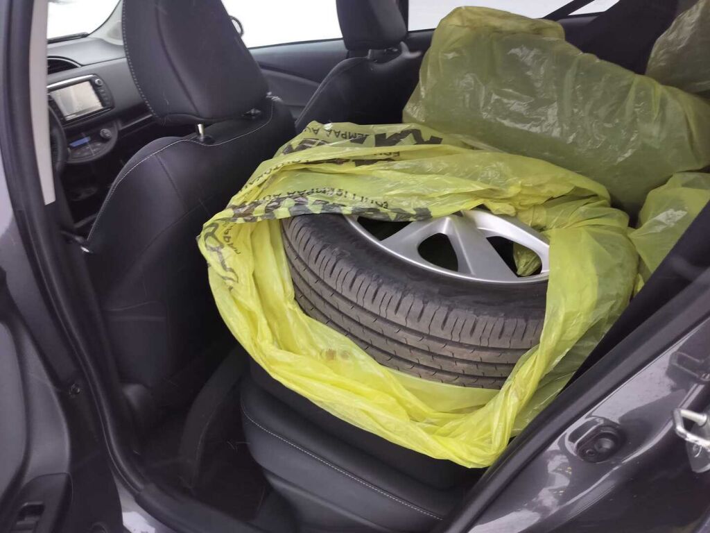 Toyota Yaris 2016 Harmaa