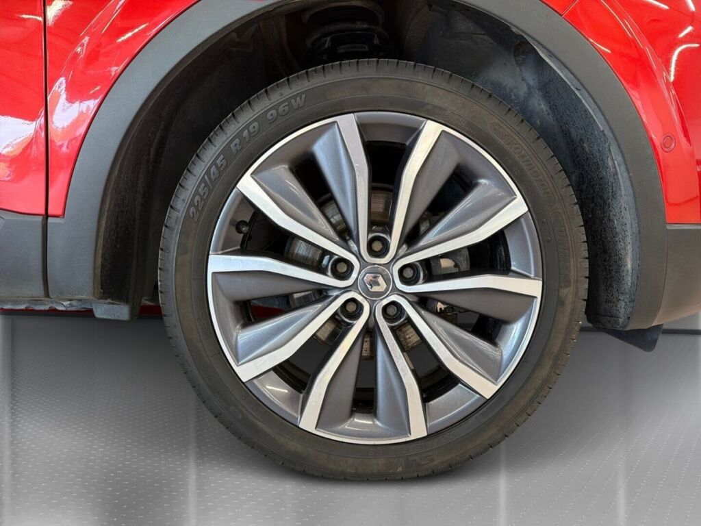 Renault Kadjar 2016 Punainen
