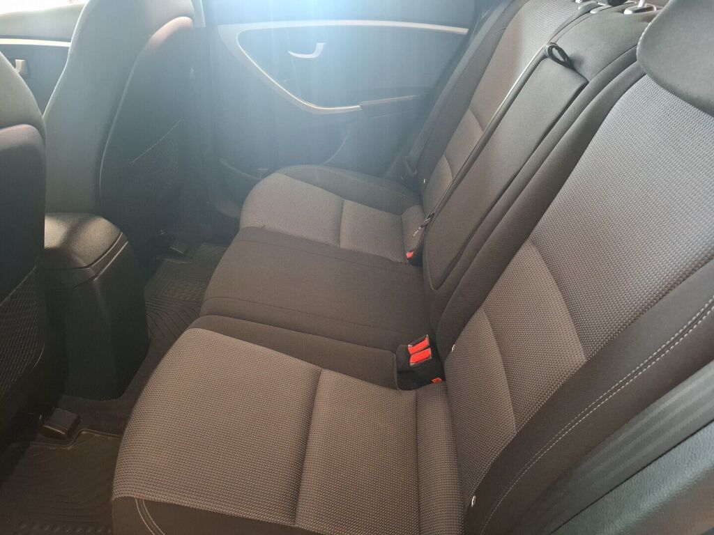 Hyundai i30 5d 2015 Sininen