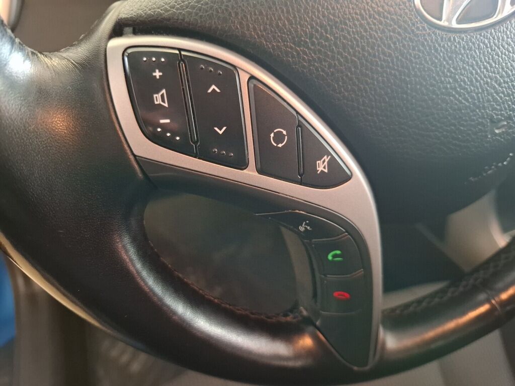 Hyundai i30 5d 2015 Sininen