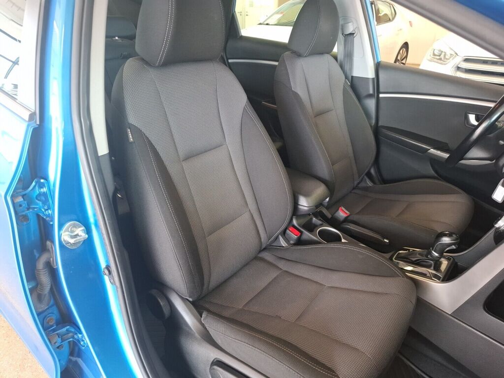Hyundai i30 5d 2015 Sininen