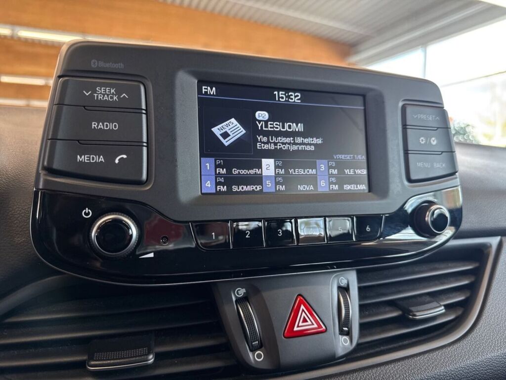 Hyundai i30 Wagon 2018 Punainen