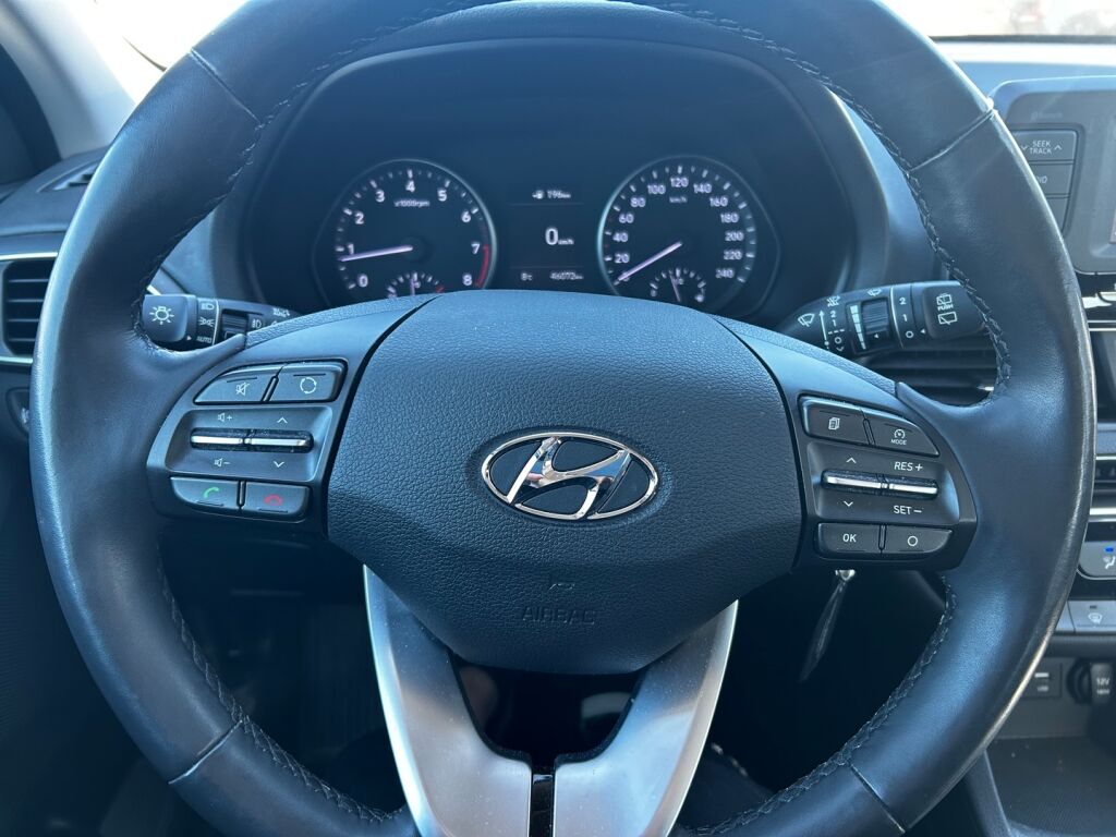 Hyundai i30 Wagon 2018 Punainen