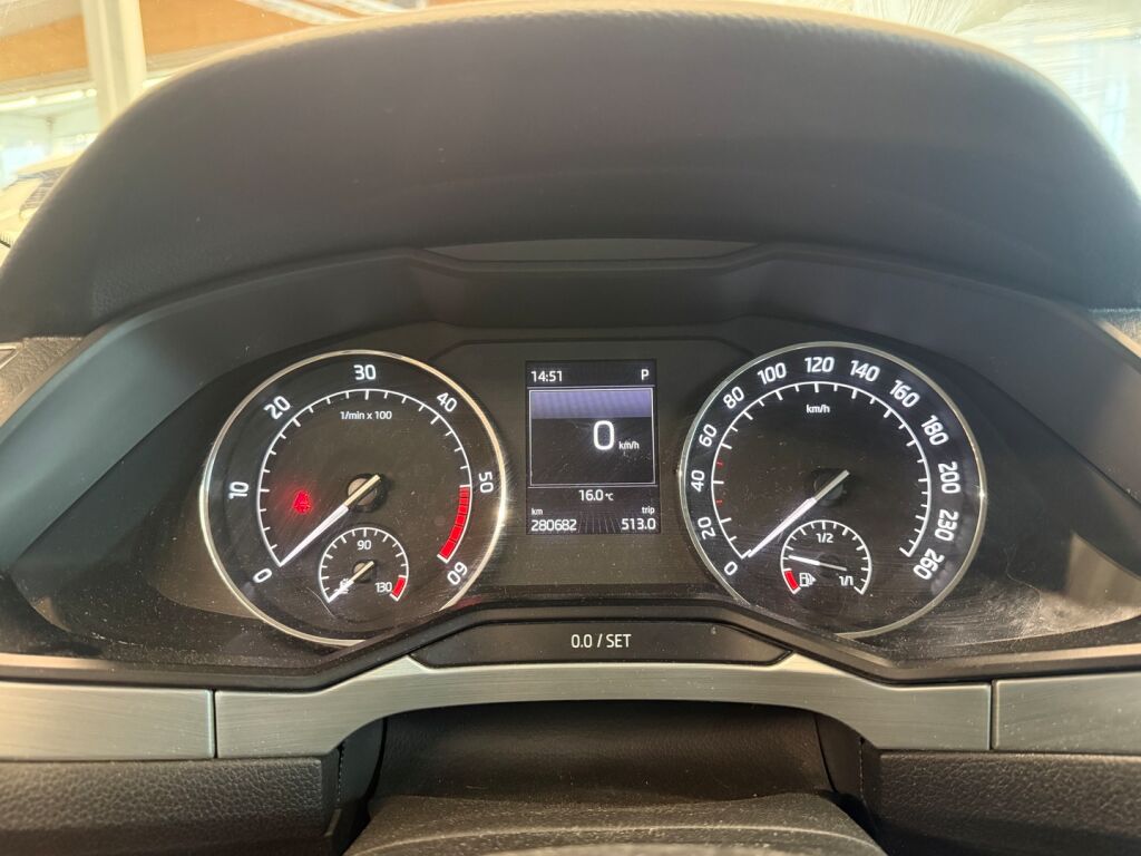 Skoda Superb 2015 Sininen