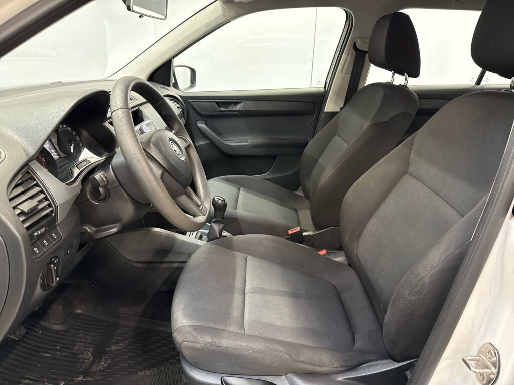 Skoda Fabia 2015 Valkoinen