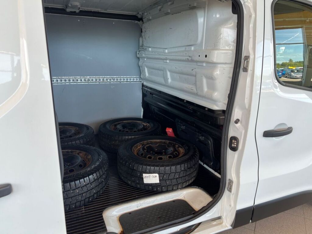 Renault Trafic 2016 Valkoinen