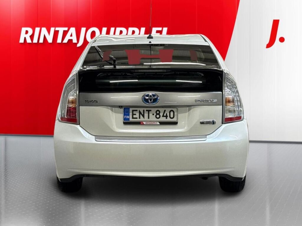 Toyota Prius PHEV 2015 Valkoinen