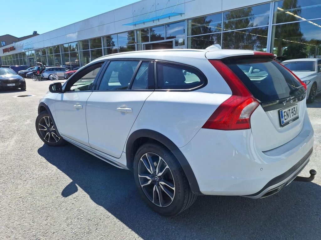 Volvo V60 Cross Country 2015 Valkoinen