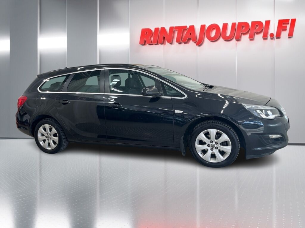 Opel Astra 2016 Musta