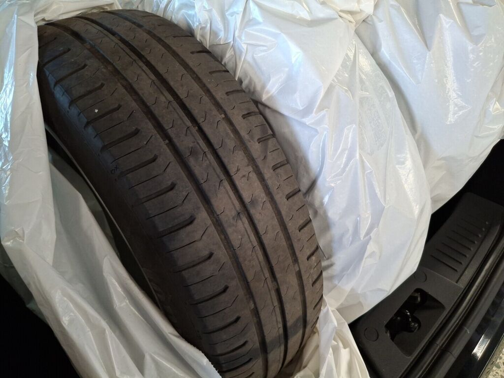 Ford Fiesta 2016 Musta