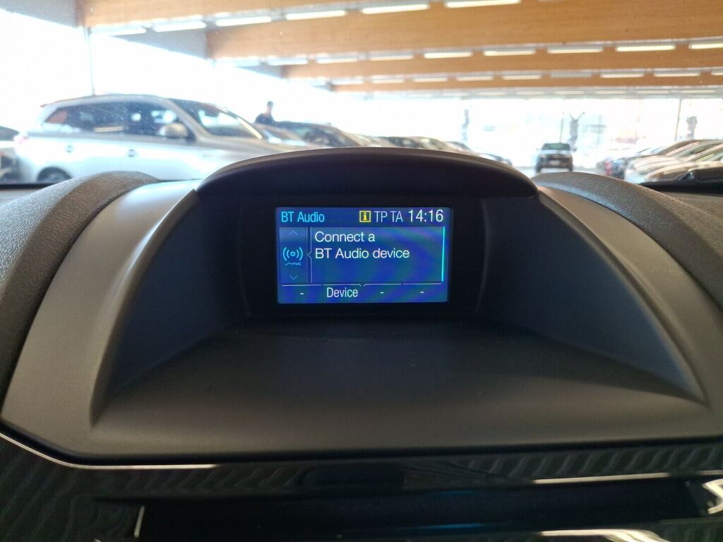 Ford Fiesta 2016 Musta