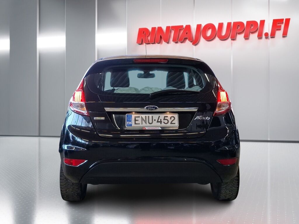 Ford Fiesta 2016 Musta