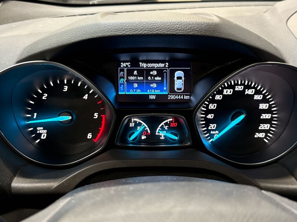 Ford Kuga 2016 Valkoinen