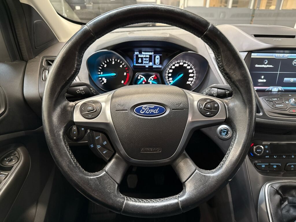 Ford Kuga 2016 Valkoinen