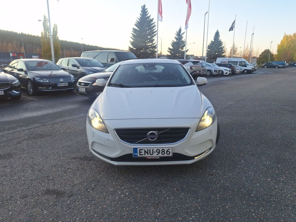 Volvo V40 2016 Valkoinen