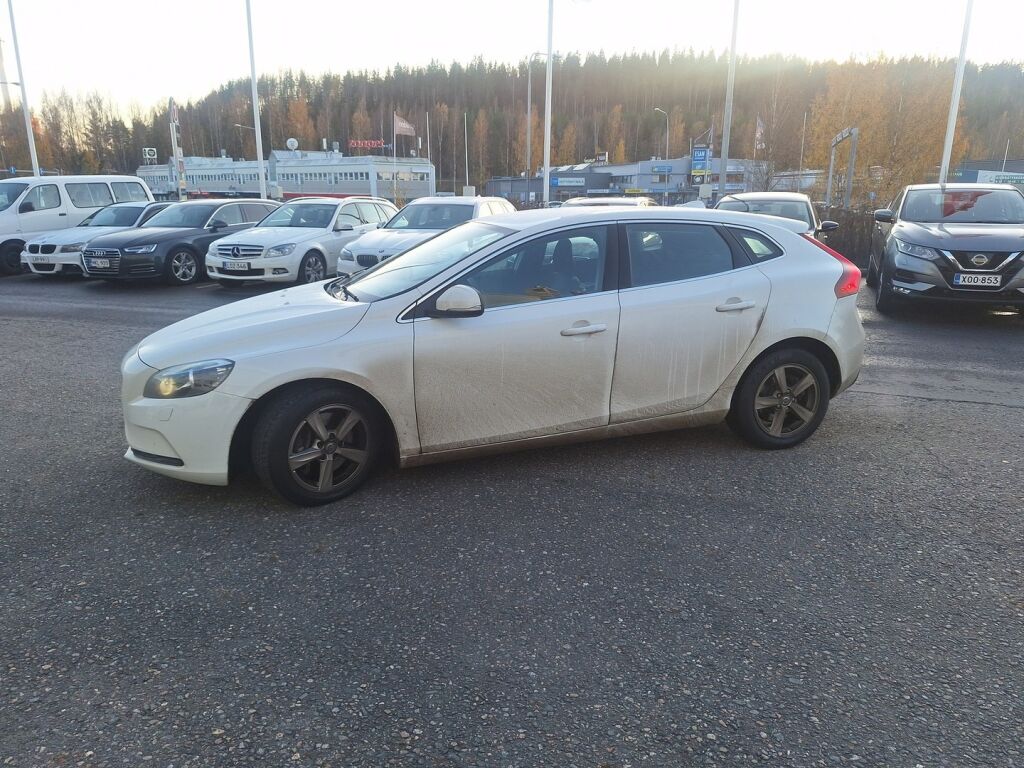 Volvo V40 2016 Valkoinen