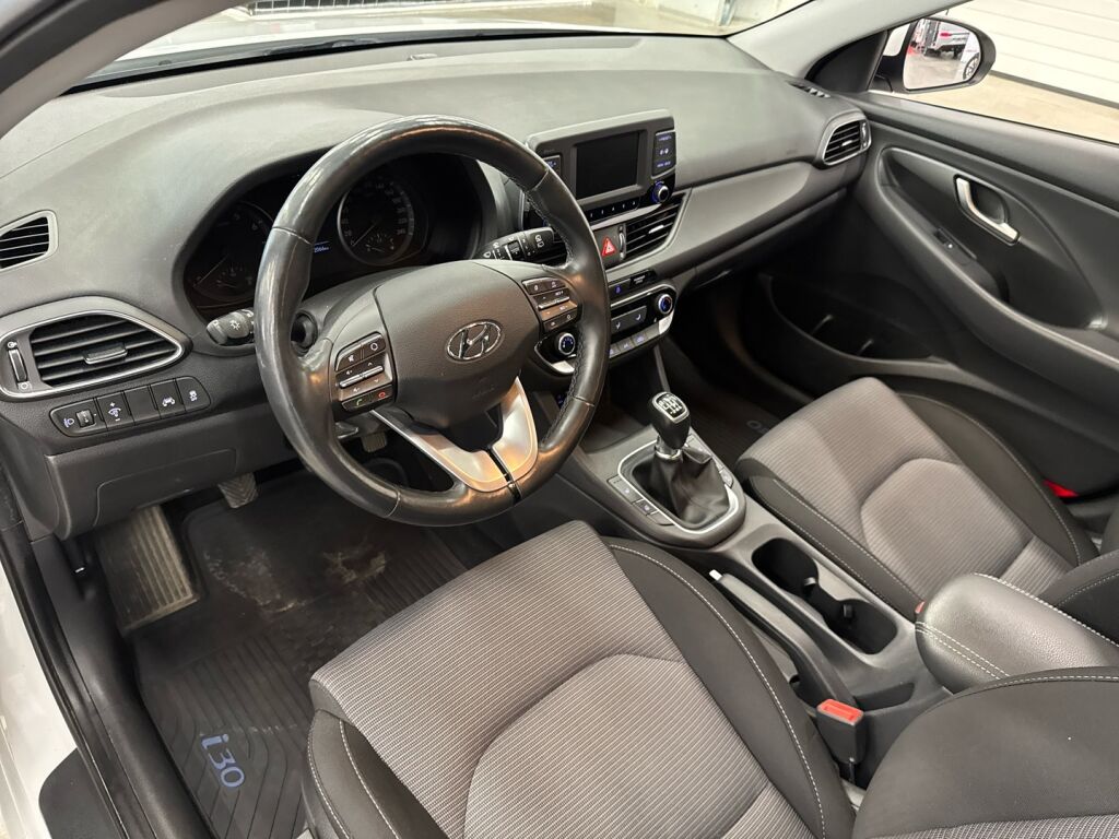 Hyundai i30 Wagon 2018 Valkoinen