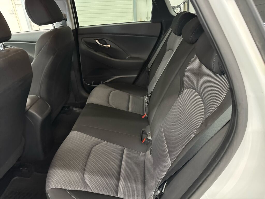 Hyundai i30 Wagon 2018 Valkoinen