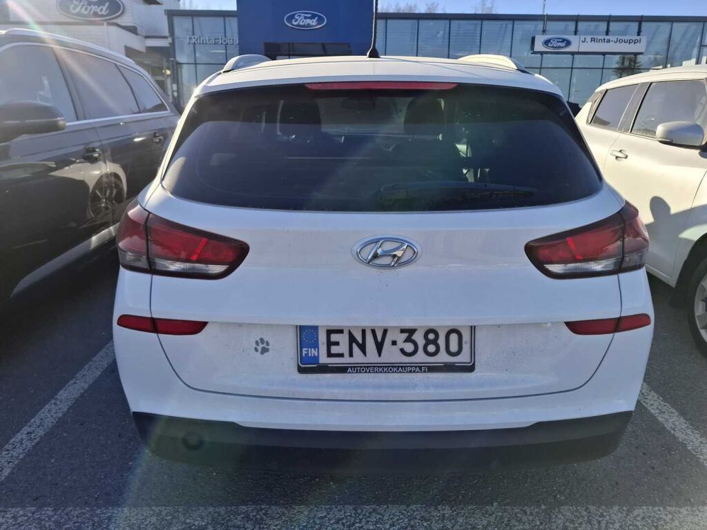 Hyundai i30 Wagon 2018 Valkoinen