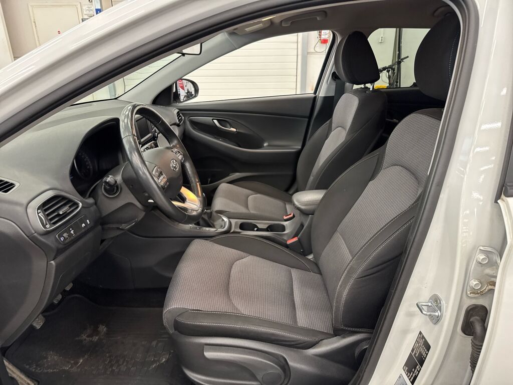Hyundai i30 Wagon 2018 Valkoinen