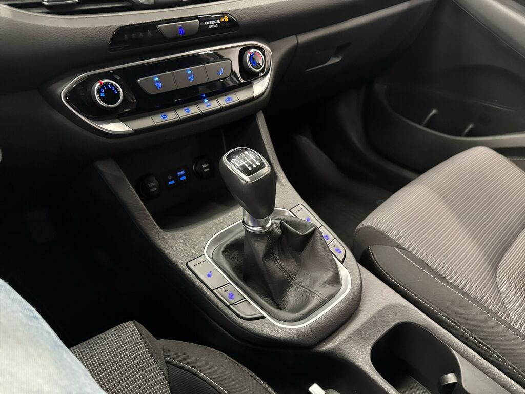 Hyundai i30 Wagon 2018 Valkoinen