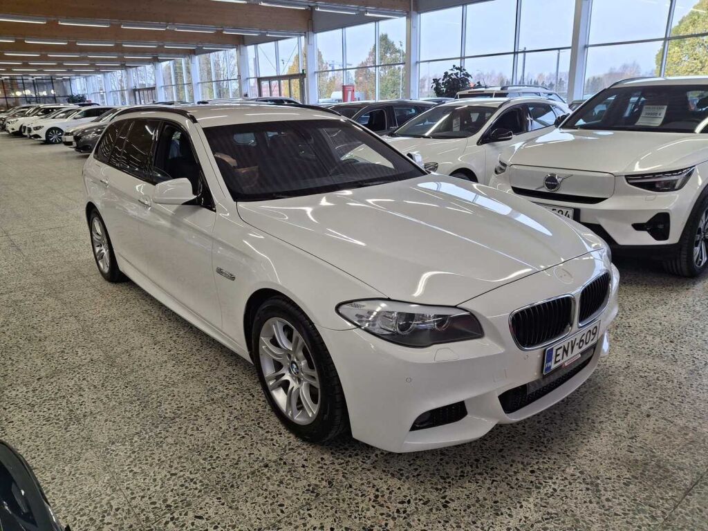 BMW 530 2011 Valkoinen