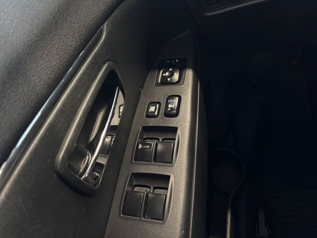 Mitsubishi ASX 2016 Musta