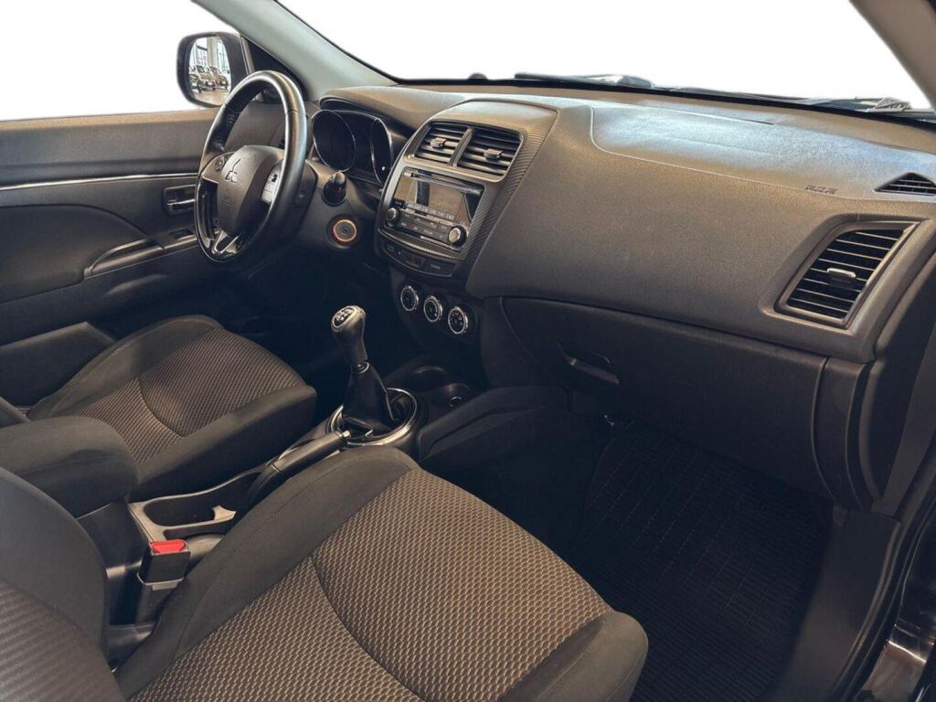 Mitsubishi ASX 2016 Musta