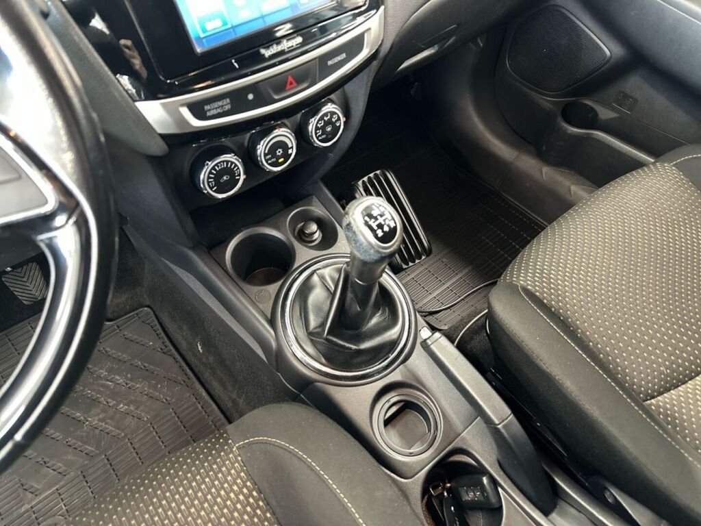 Mitsubishi ASX 2016 Ruskea (beige)