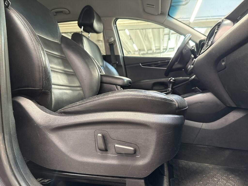 Kia Sorento 2016 Harmaa