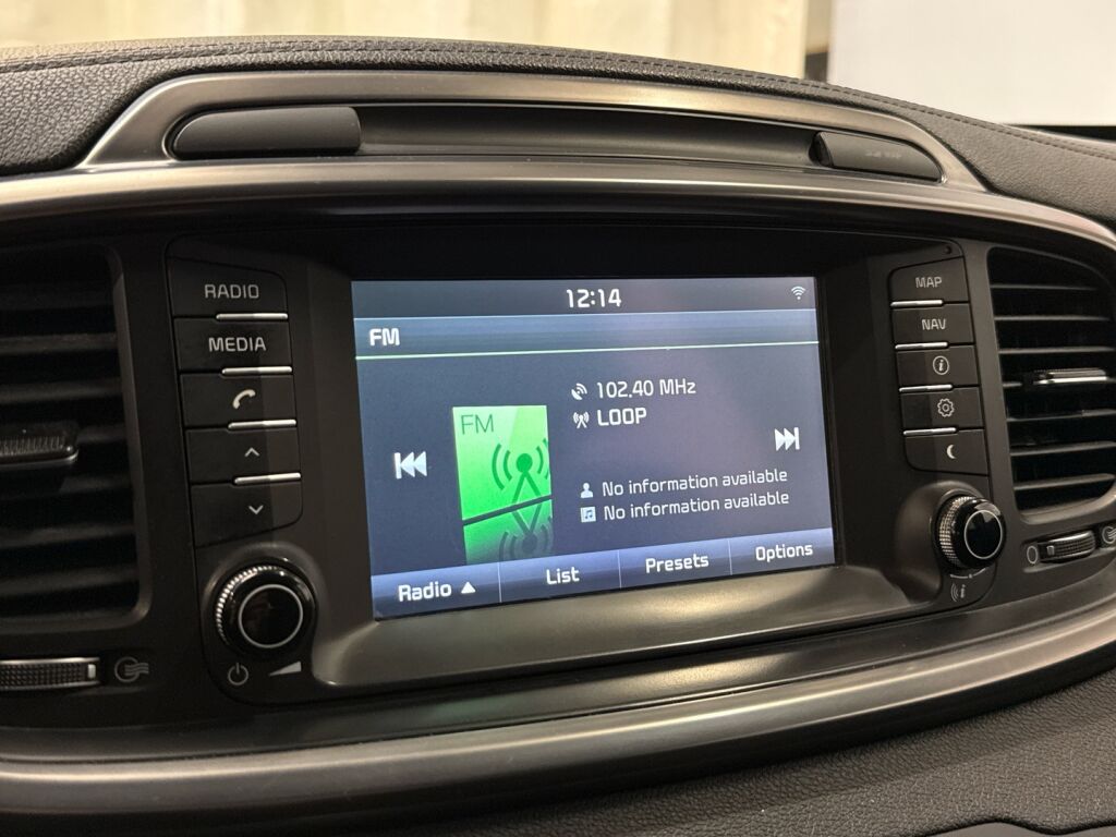 Kia Sorento 2016 Harmaa