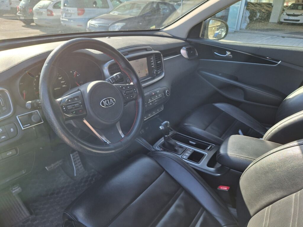 Kia Sorento 2016 Harmaa
