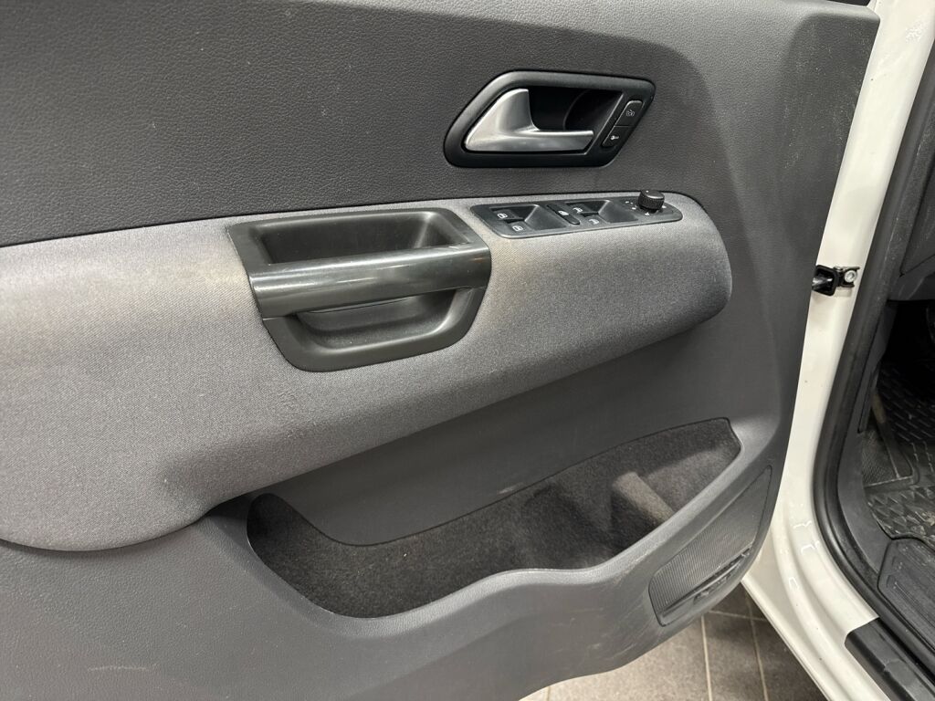 Volkswagen Amarok 2015 Valkoinen