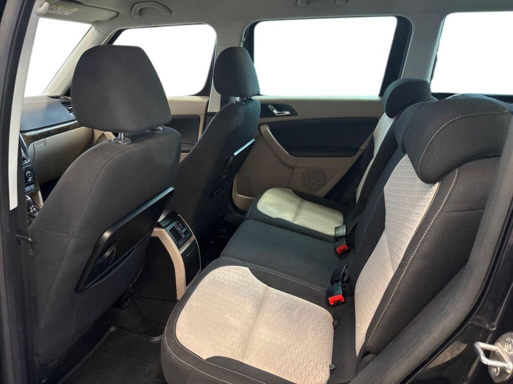 Skoda Yeti 2015 Musta