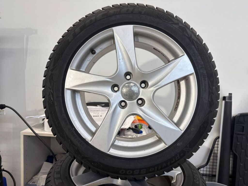 Skoda Yeti 2015 Musta