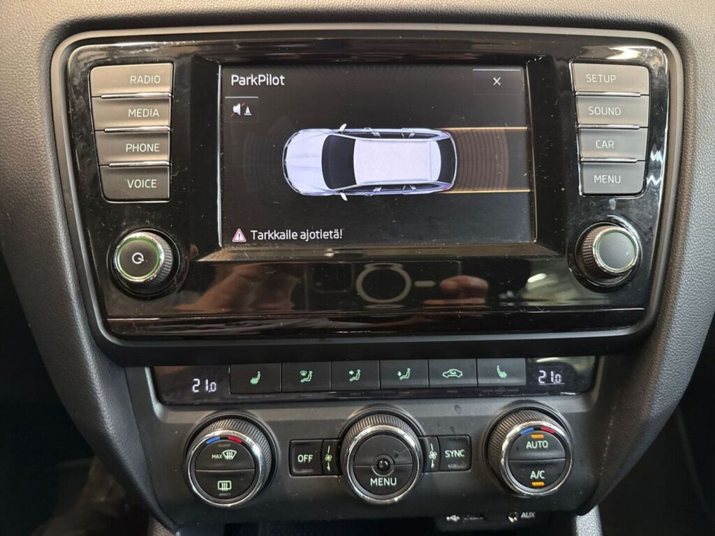 Skoda Octavia 2015 Valkoinen