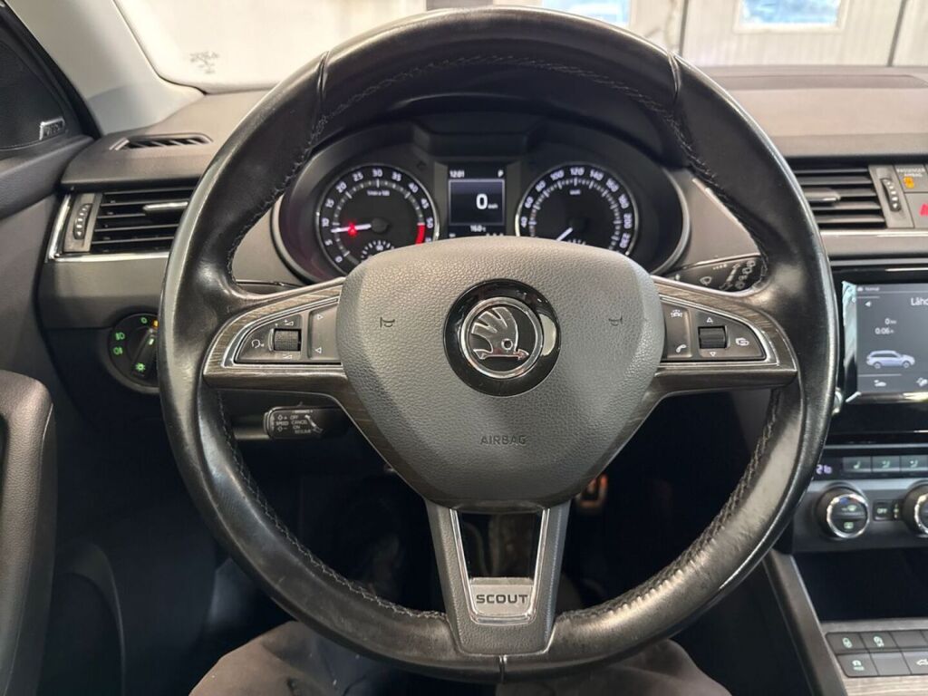 Skoda Octavia 2015 Valkoinen