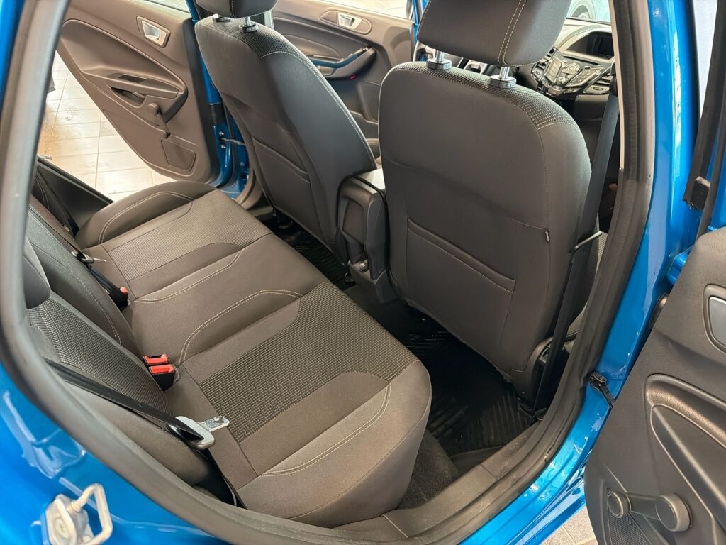 Ford Fiesta 2016 Sininen