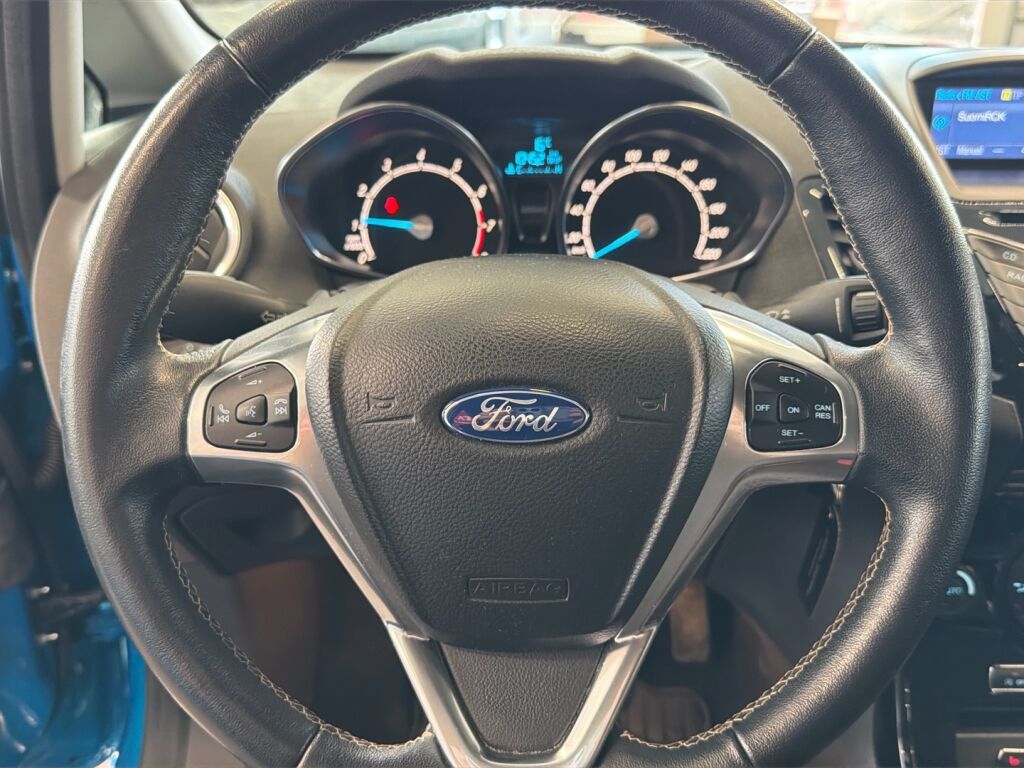 Ford Fiesta 2016 Sininen