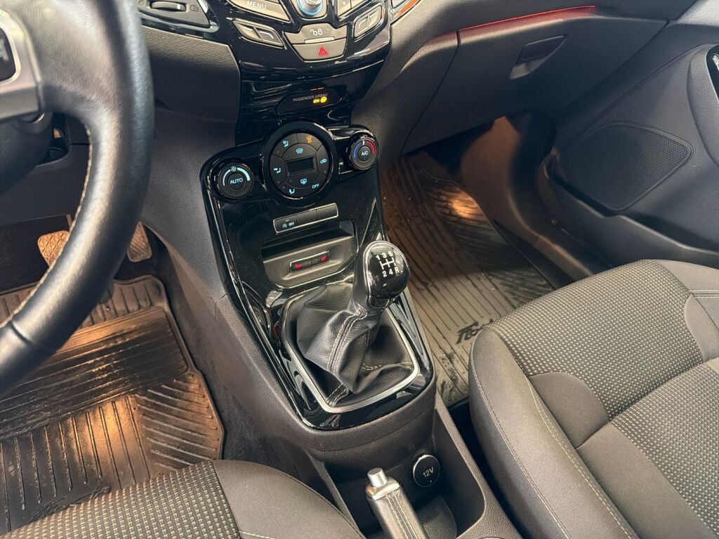 Ford Fiesta 2016 Sininen