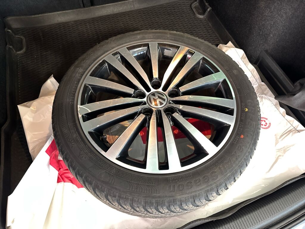 Volkswagen Passat 2012 Harmaa