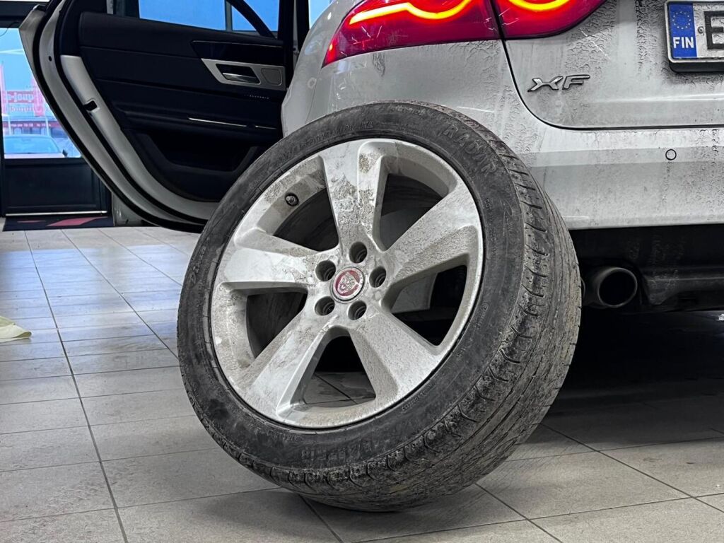 Jaguar XF 2015 Valkoinen