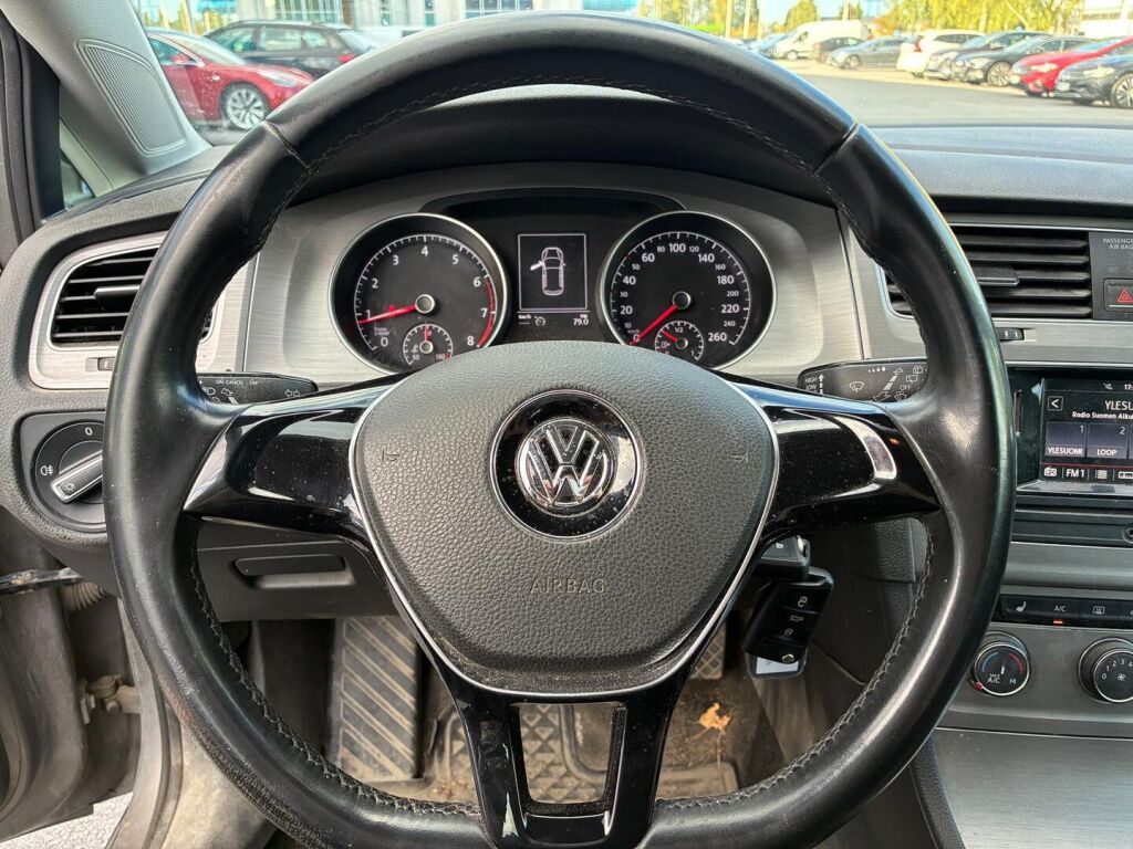 Volkswagen Golf 2016 Harmaa